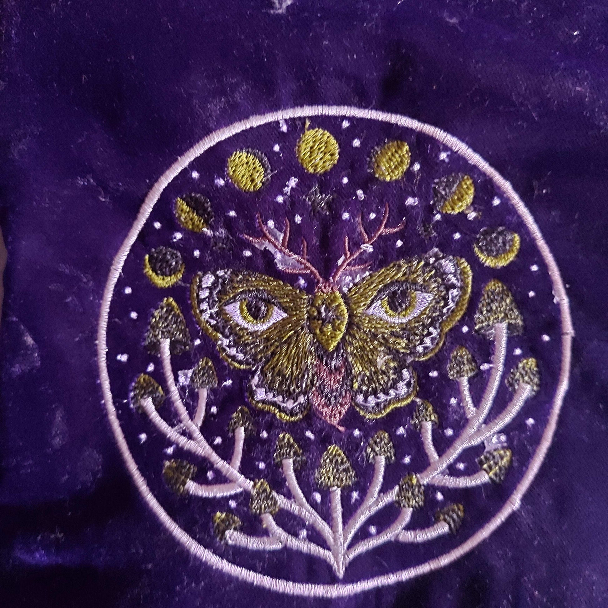 XL VELVET TAROT CARD BAG 'THEY WATCH BY NIGHT'