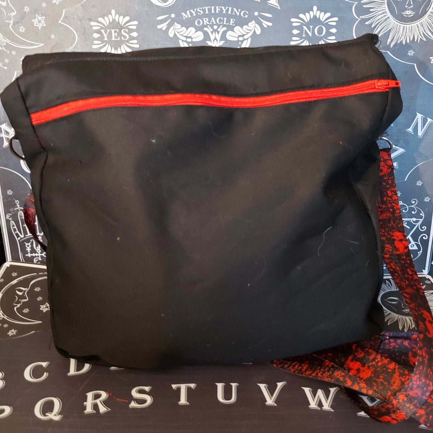 ALIBI MESSENGER BAG