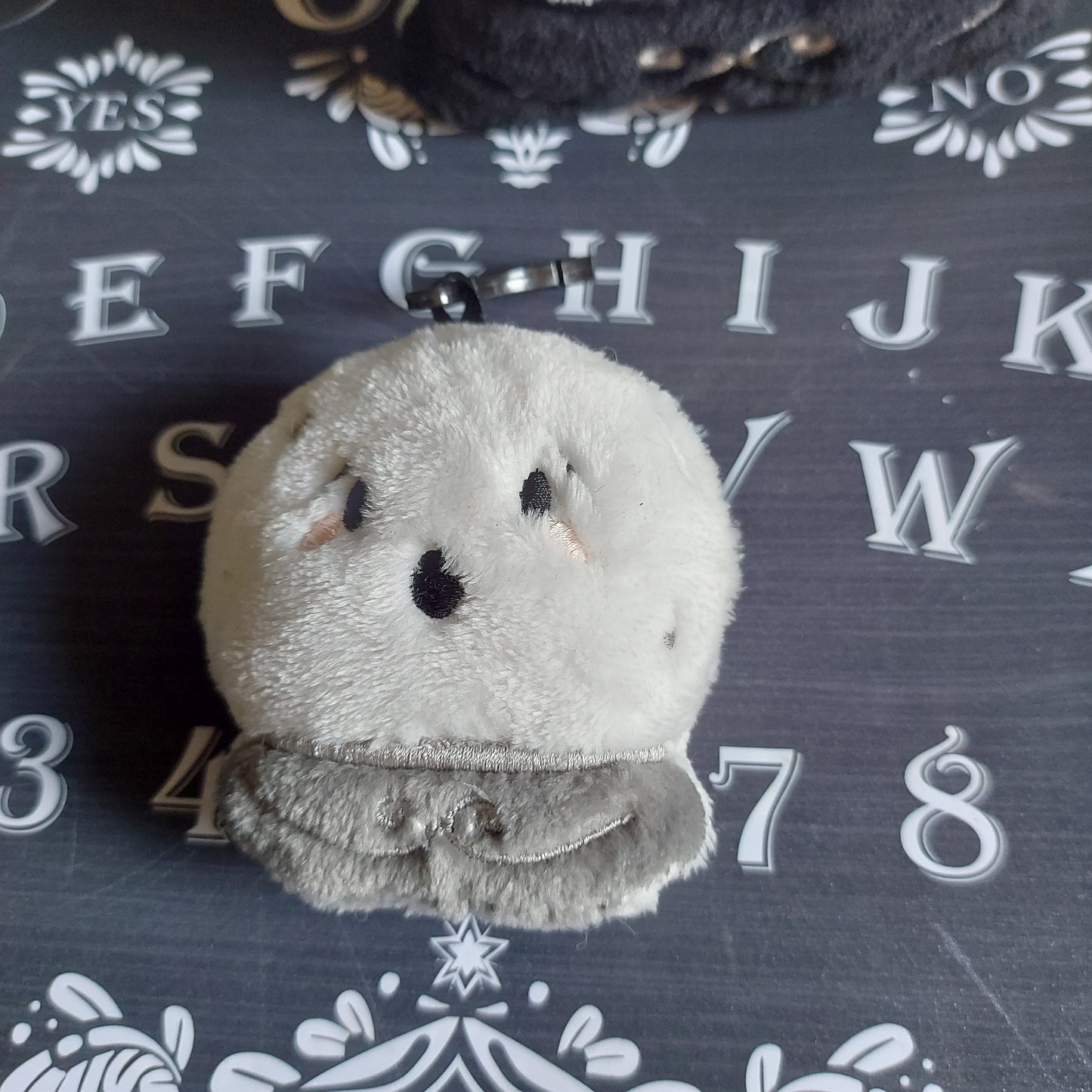 CRYSTAL BALL STUFFIE