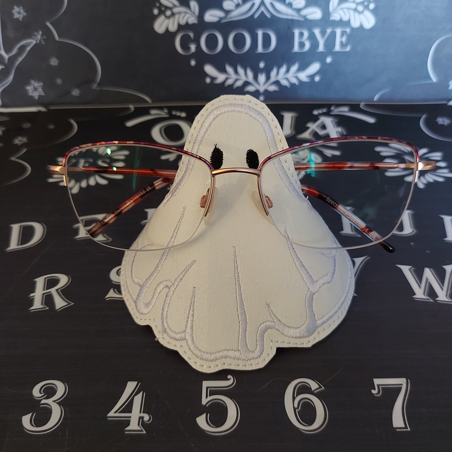 GHOST GLASSES HOLDER