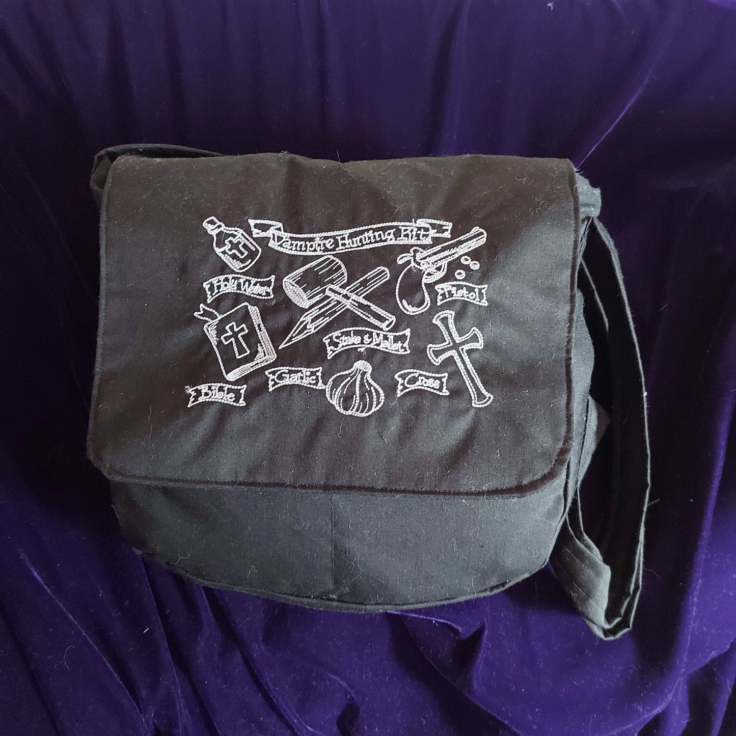 THE VAMPIRE HUNTER MESSENGER BAG
