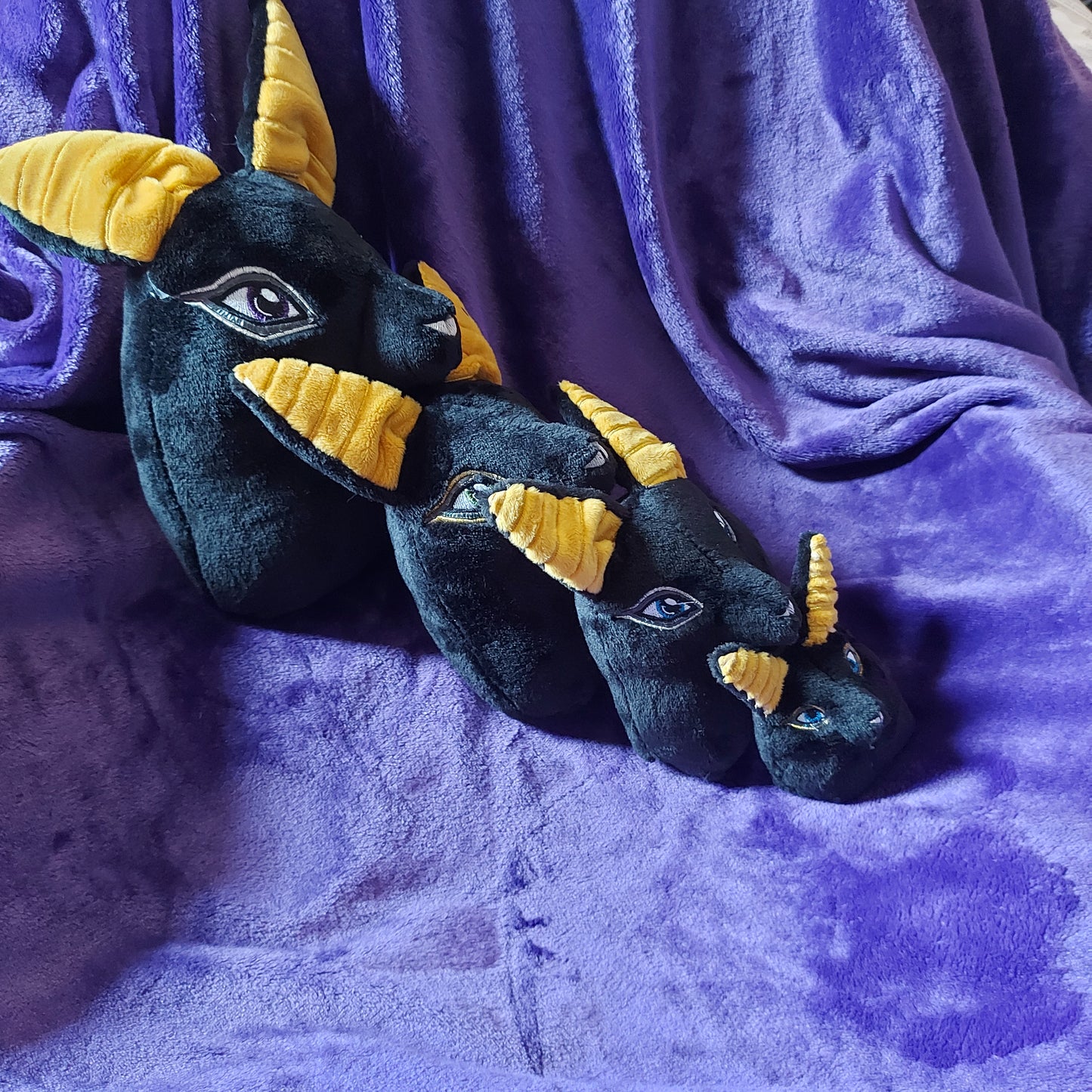 ANUBIS HEAD STUFFIE