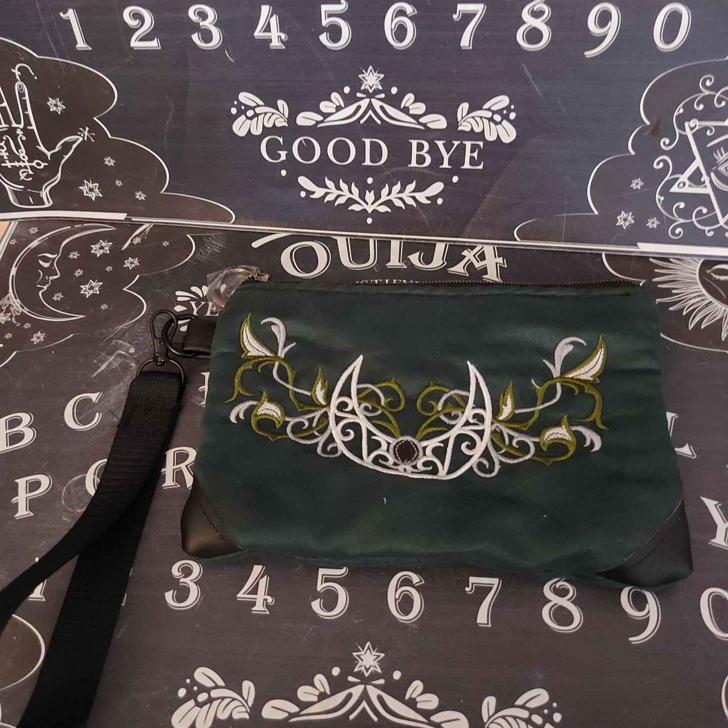 FOREST RITUAL WRISTLET